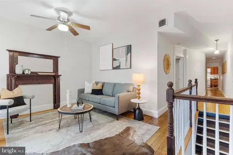 1221 D St NE, Washington, DC 20002 photo 4