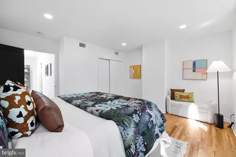 235 14th St SE, Washington, DC 20003 photo 23