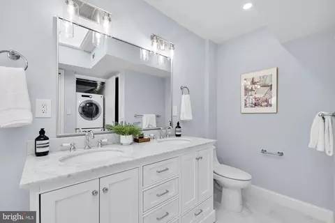 235 14th St SE, Washington, DC 20003 photo 29