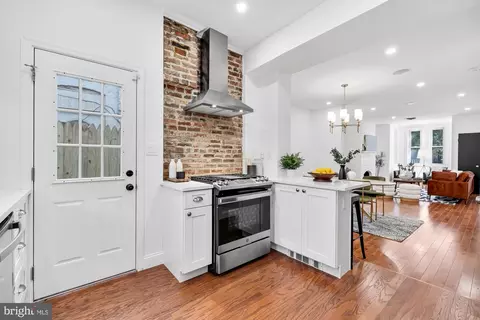 235 14th St SE, Washington, DC 20003 photo 14