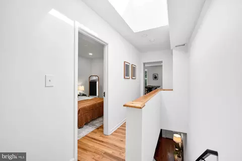 235 14th St SE, Washington, DC 20003 photo 19