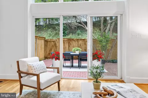 3916 Georgetown Ct NW, Washington, DC 20007 photo 20