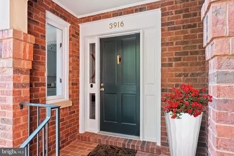 3916 Georgetown Ct NW, Washington, DC 20007 photo 5