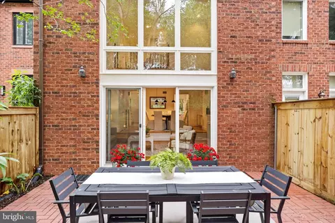 3916 Georgetown Ct NW, Washington, DC 20007 photo 22