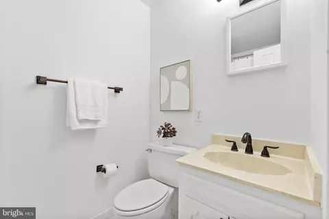 3916 Georgetown Ct NW, Washington, DC 20007 photo 45