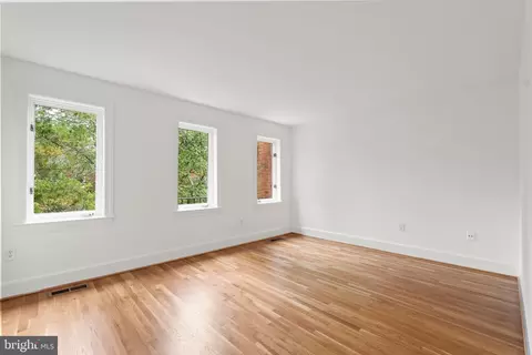 3916 Georgetown Ct NW, Washington, DC 20007 photo 39