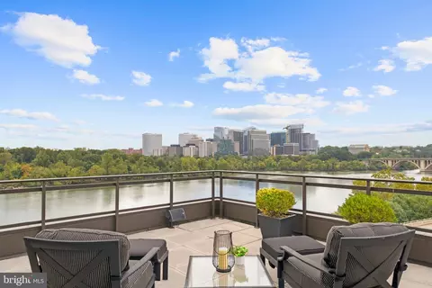 3150 S Street St NW #PH2A, Washington, DC 20007