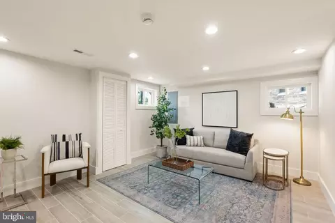 120 V St NE, Washington, DC 20002 photo 34