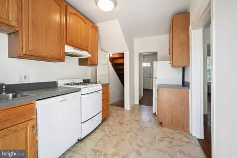 1907 35th Pl NW, Washington, DC 20007 photo 7