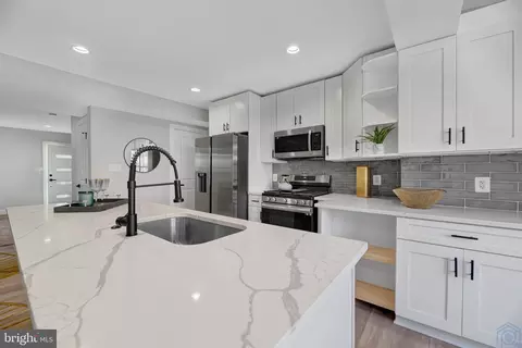 821 20th St NE, Washington, DC 20002 photo 3