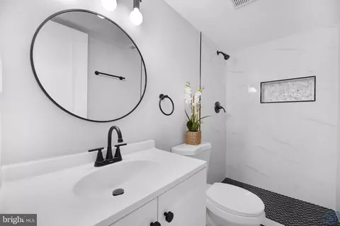 821 20th St NE, Washington, DC 20002 photo 28