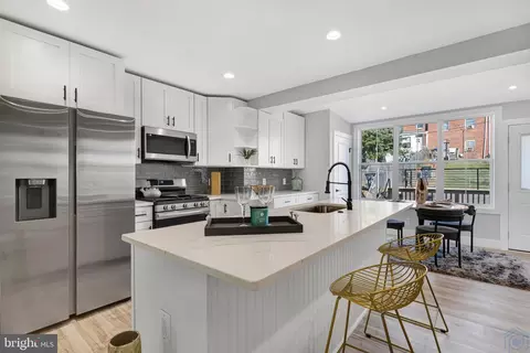 821 20th St NE, Washington, DC 20002