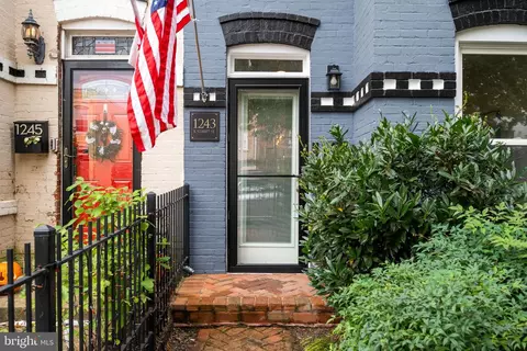 1243 K St SE, Washington, DC 20003 photo 4