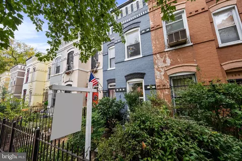 1243 K St SE, Washington, DC 20003 photo 3
