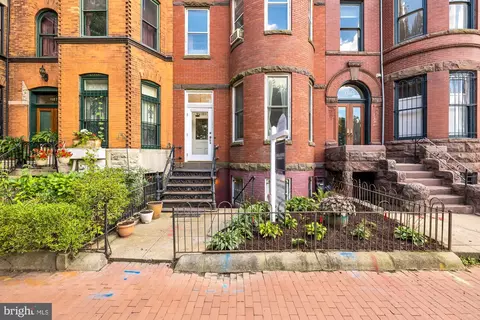 1105 E Capitol St SE #4, Washington, DC 20003 photo 3