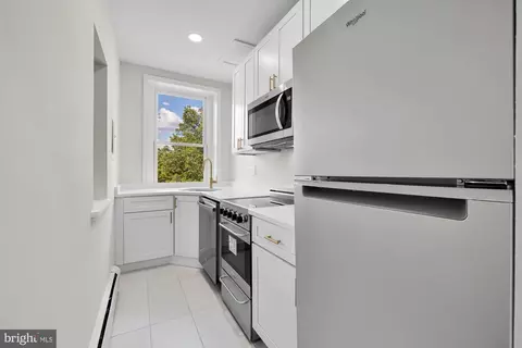 1105 E Capitol St SE #4, Washington, DC 20003 photo 11