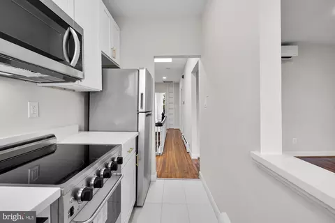 1105 E Capitol St SE #4, Washington, DC 20003 photo 17