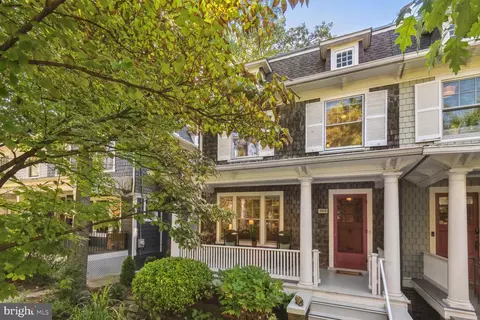 3918 Mckinley St NW, Washington, DC 20015