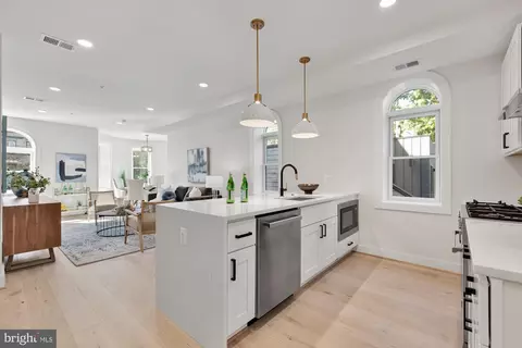 2829 13th St NW #3, Washington, DC 20009 photo 14