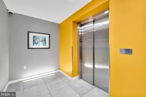 911 2nd St NE #403, Washington, DC 20002 photo 6