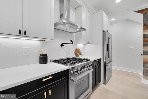 1124 Morse St NE #1, Washington, DC 20002 photo 12