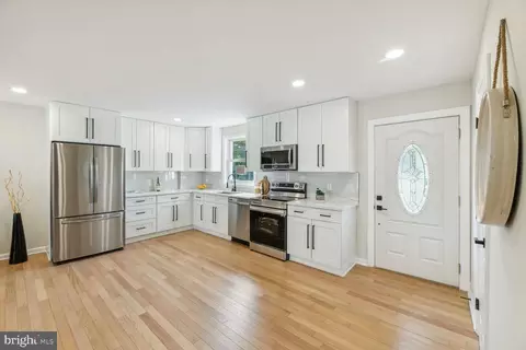 1641 11th Pl NE, Washington, DC 20002 photo 3