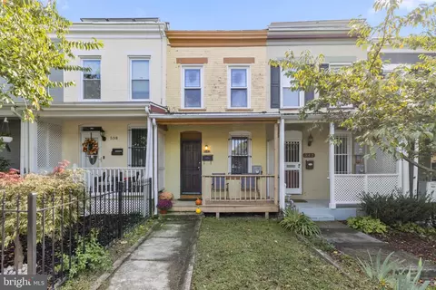 540 Newton Pl NW, Washington, DC 20010