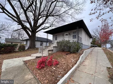 5648 Blaine St NE, Washington, DC 20019