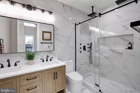 804 9th St NE, Washington, DC 20002 photo 26