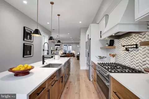804 9th St NE, Washington, DC 20002 photo 15