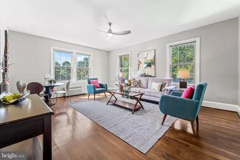 422 Butternut St NW #104, Washington, DC 20012
