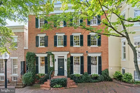 1318 34th St NW, Washington, DC 20007