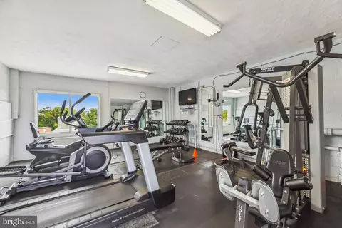 2829 Connecticut Ave NW #714, Washington, DC 20008 photo 21