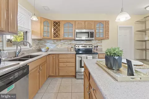 2216 S Street St NE, Washington, DC 20002