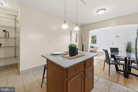 2216 S Street St NE, Washington, DC 20002 photo 14