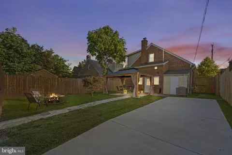 2216 S Street St NE, Washington, DC 20002 photo 5
