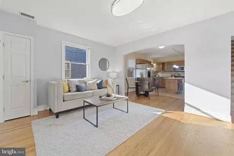 2216 S Street St NE, Washington, DC 20002 photo 3