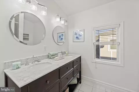 2216 S Street St NE, Washington, DC 20002 photo 30