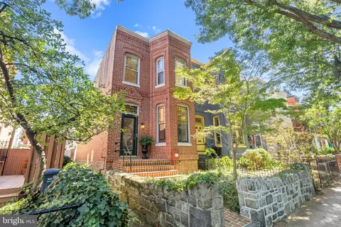 431 3rd St NE, Washington, DC 20002