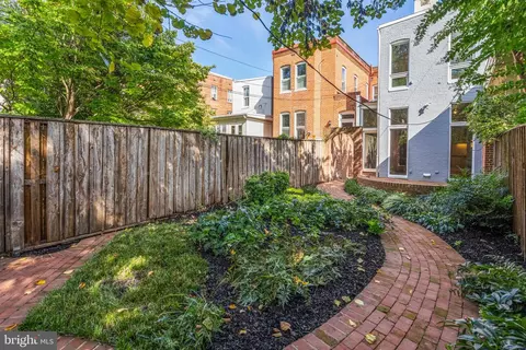 13 9th St SE, Washington, DC 20003 photo 62