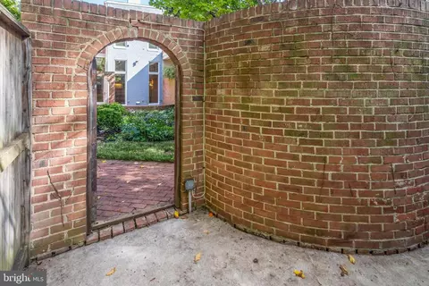13 9th St SE, Washington, DC 20003 photo 64