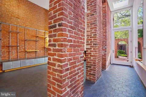 13 9th St SE, Washington, DC 20003 photo 19