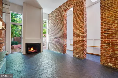 13 9th St SE, Washington, DC 20003 photo 21