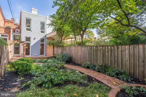 13 9th St SE, Washington, DC 20003 photo 63