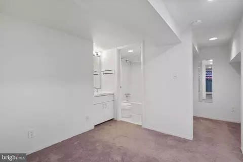 13 9th St SE, Washington, DC 20003 photo 50
