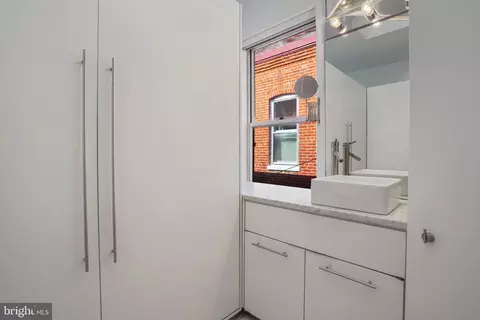 13 9th St SE, Washington, DC 20003 photo 30