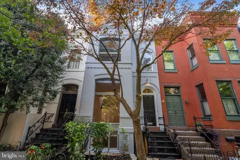 13 9th St SE, Washington, DC 20003 photo 67