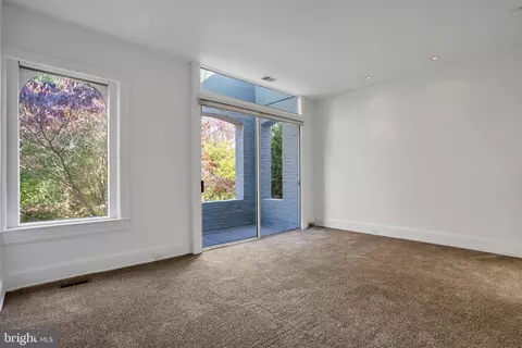 13 9th St SE, Washington, DC 20003 photo 41
