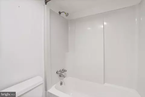 13 9th St SE, Washington, DC 20003 photo 55