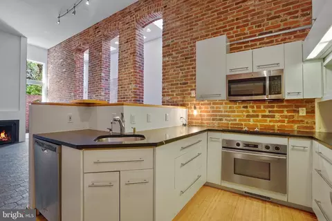 13 9th St SE, Washington, DC 20003 photo 25